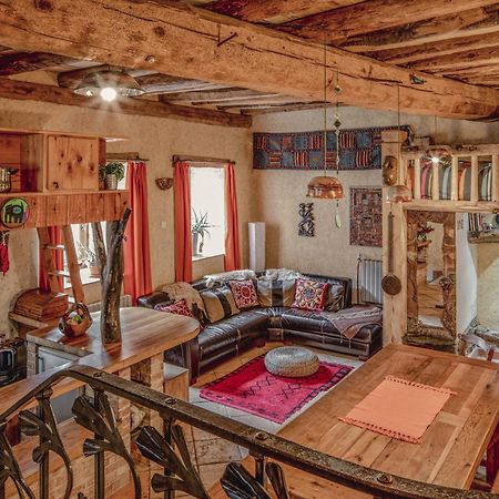 The Dragon Barn - Studio Ascou Экстерьер фото